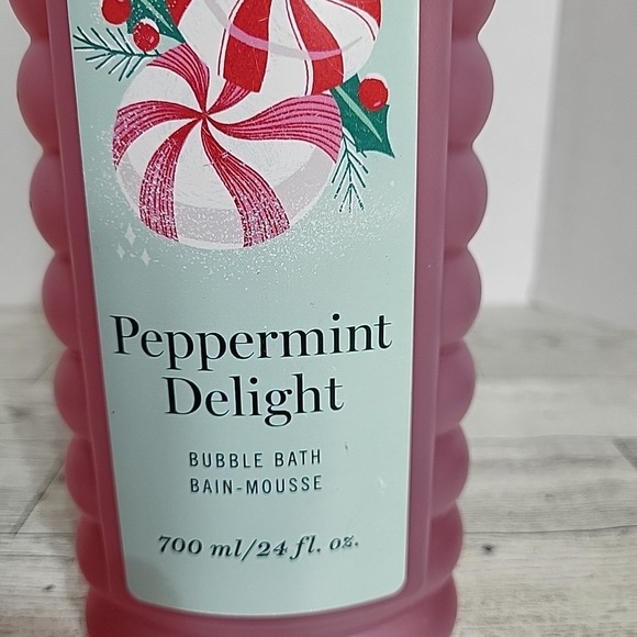 Avon 24 Fl oz Senses Peppermint Delight Bubble Bath New Factory Sealed - Picture 2 of 5